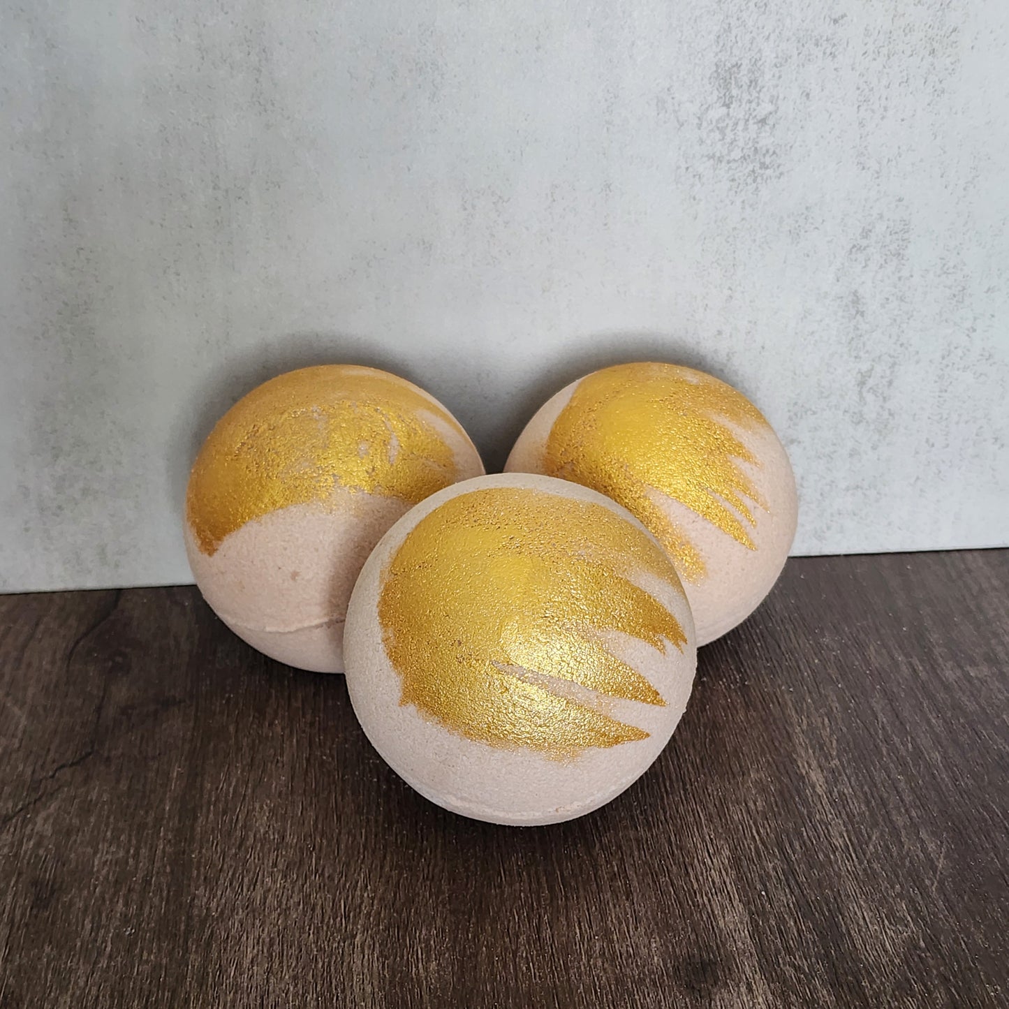 Cashmere Bath Bomb